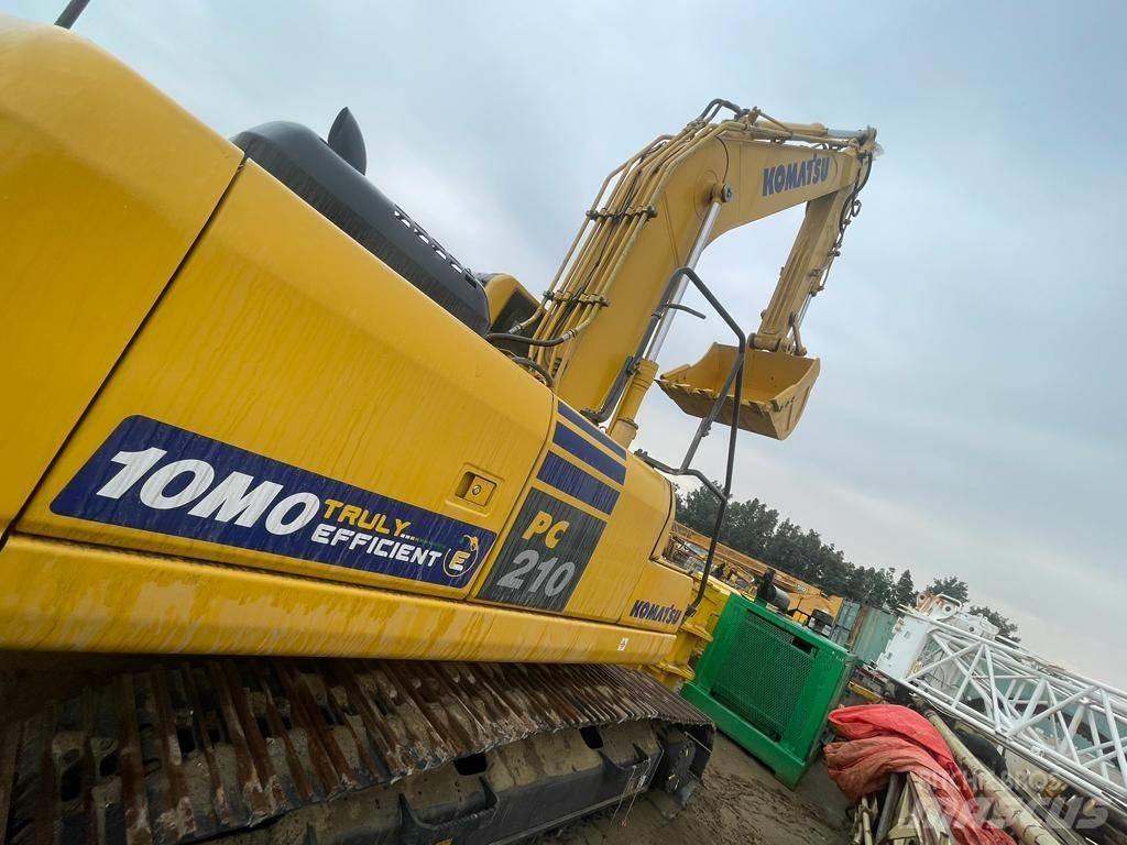 Komatsu PC210-10MO Lánctalpas kotrók