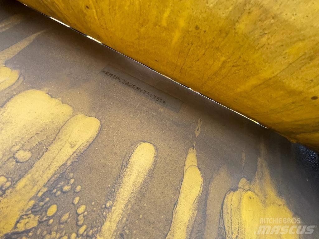 Komatsu PC210-10MO Lánctalpas kotrók