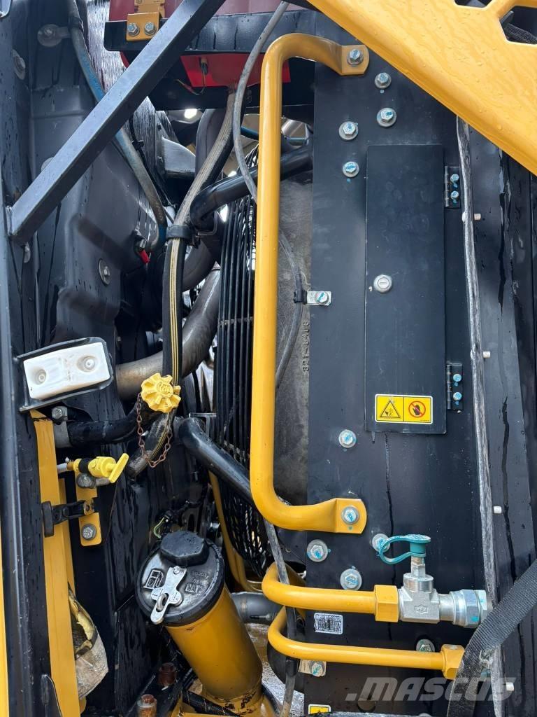 CAT 966 K Gumikerekes homlokrakodók