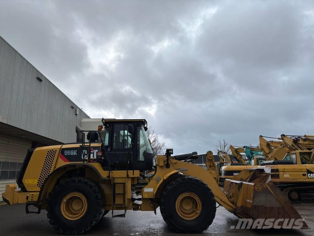 CAT 966 K Gumikerekes homlokrakodók