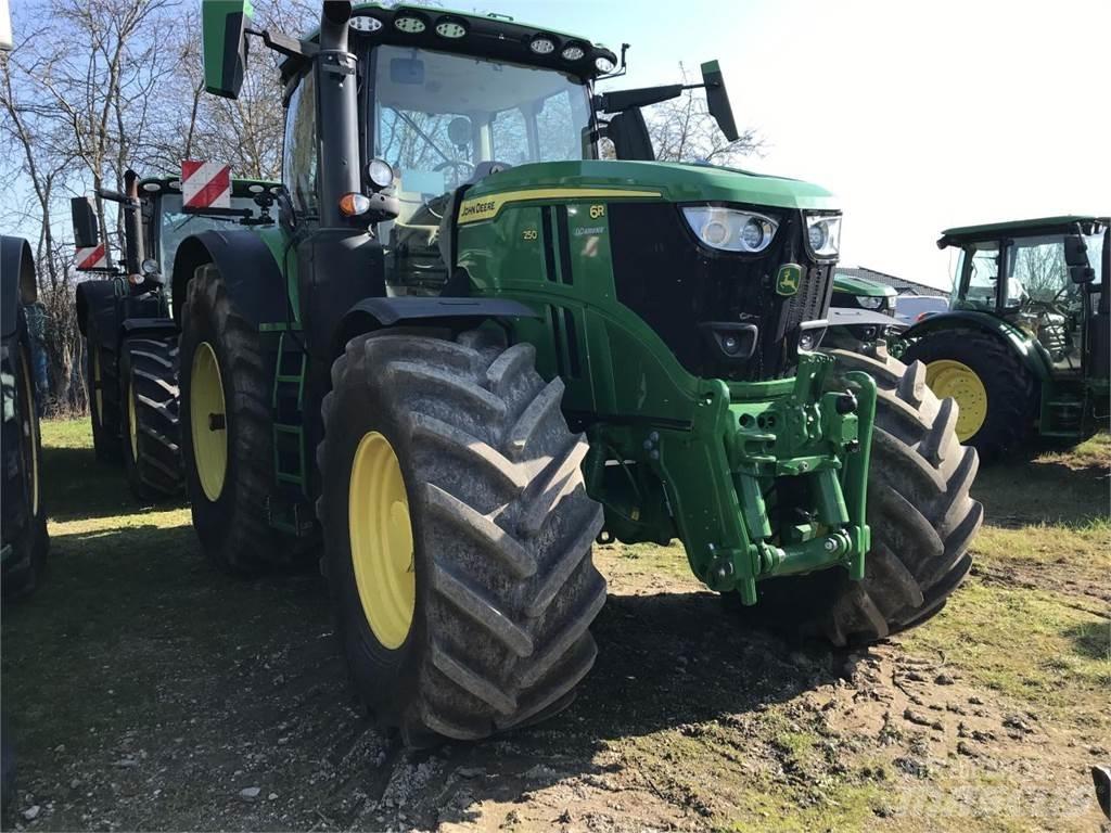 John Deere 6R 250 Traktorok