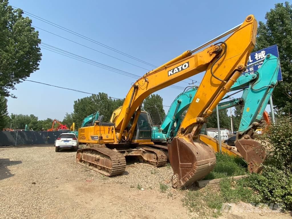 Kato HD 1023 R Lánctalpas kotrók