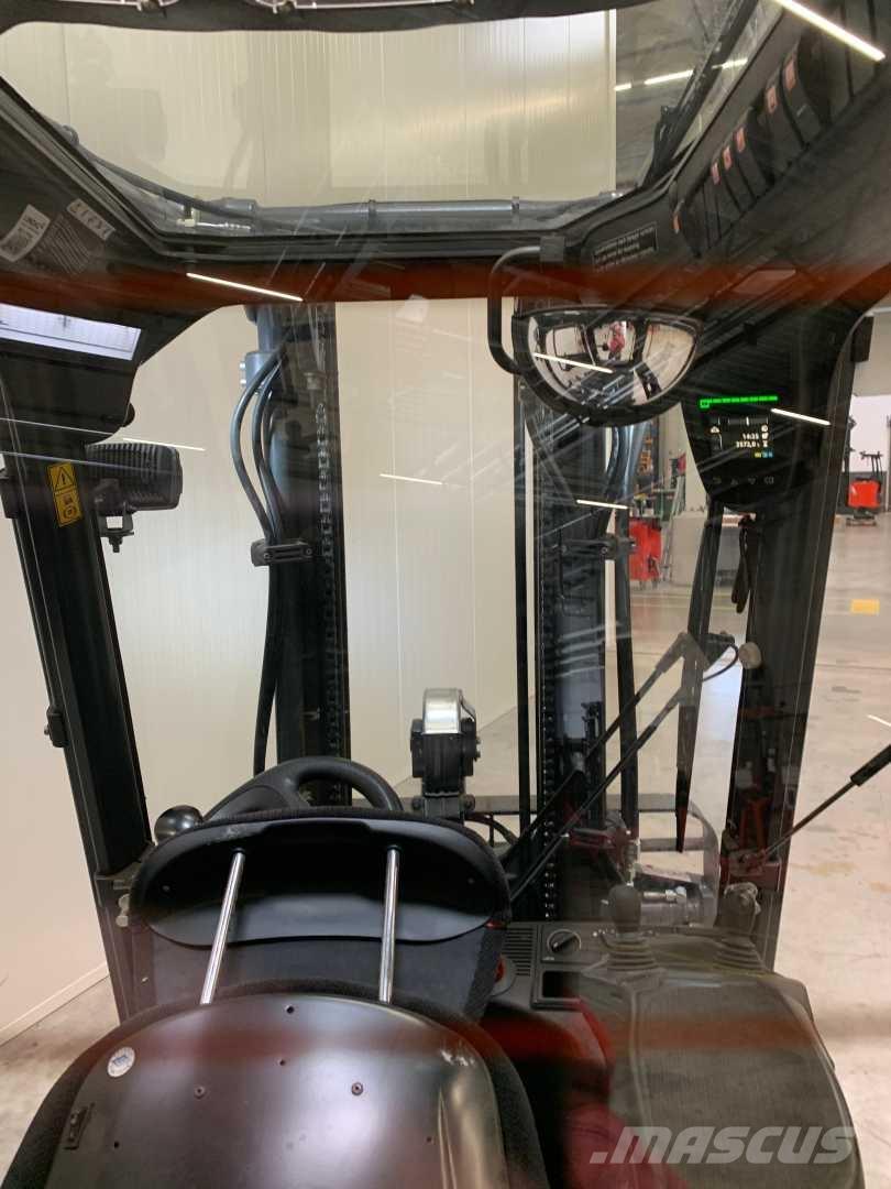 Linde E16 Elektromos targoncák