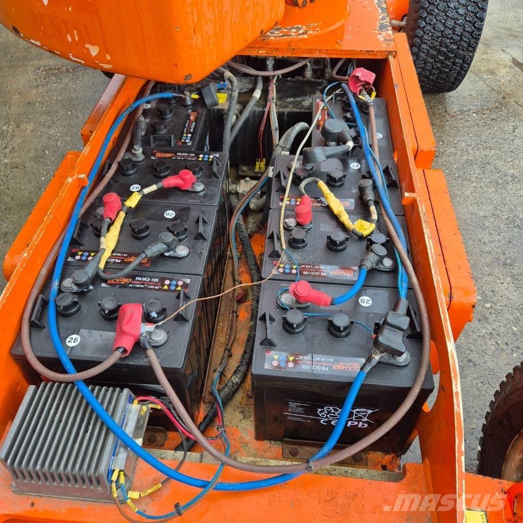 Niftylift HR 12 E Karos emelők