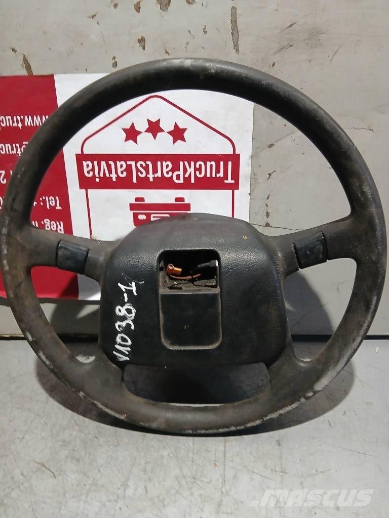 Volvo FL   1062027 Vezetőfülke és belső tartozékok