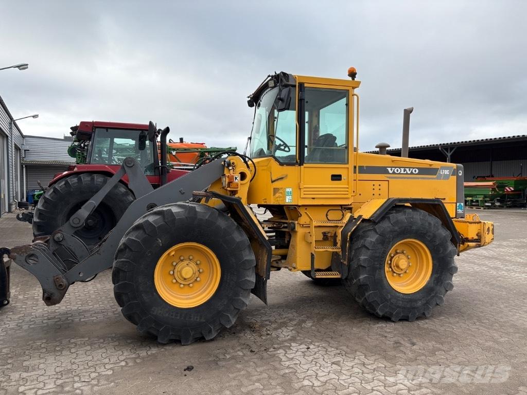 Volvo BM L 70 C Gumikerekes homlokrakodók