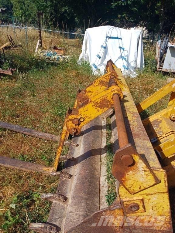 JCB 3 CX Kotrórakodók