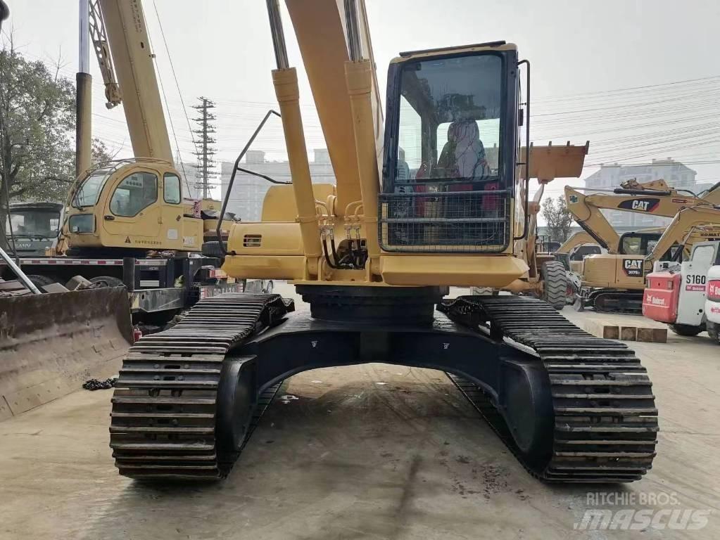 Komatsu PC 300 Lánctalpas kotrók
