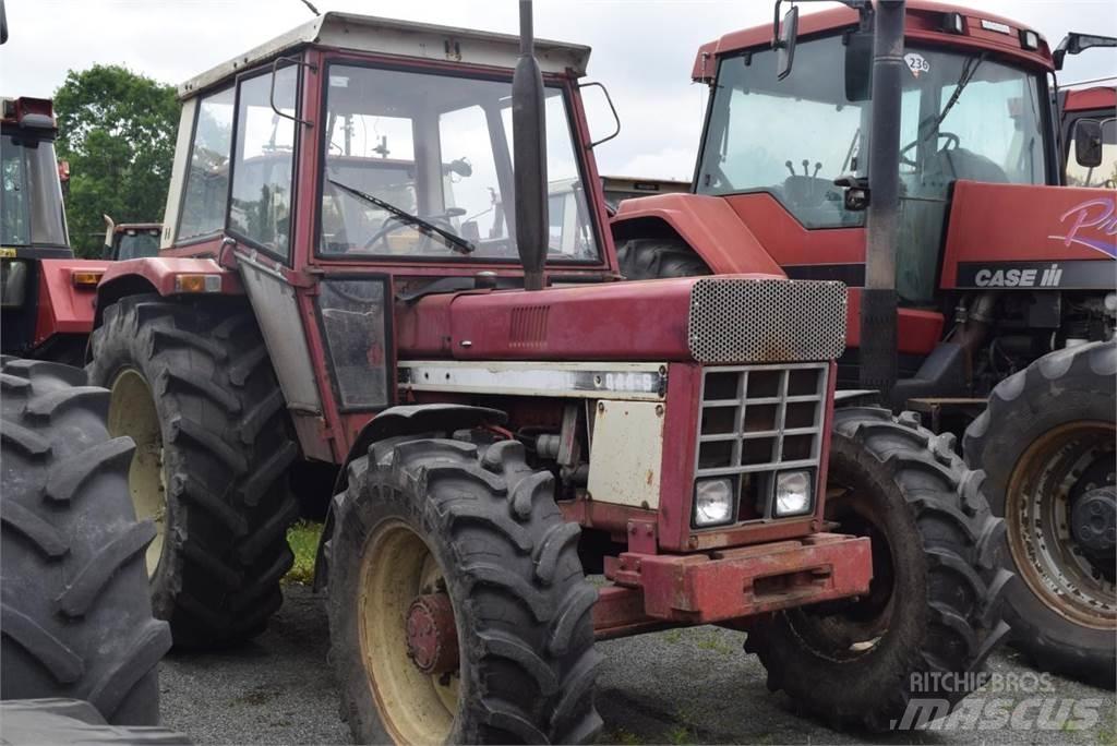Case IH 844 A/S Traktorok