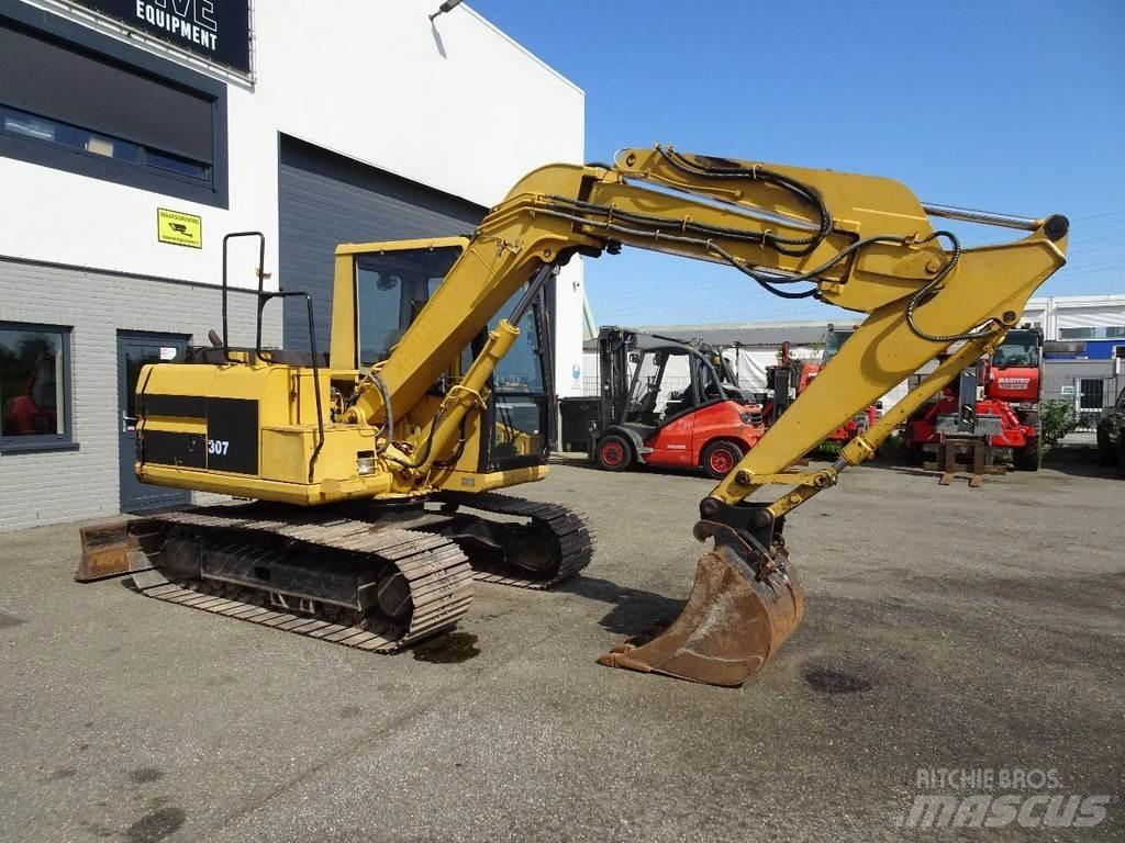 CAT 307 Mini kotrók < 7t