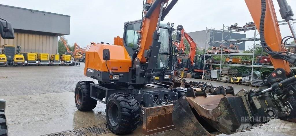 Doosan DX 100 W-7 Gumikerekes kotrók