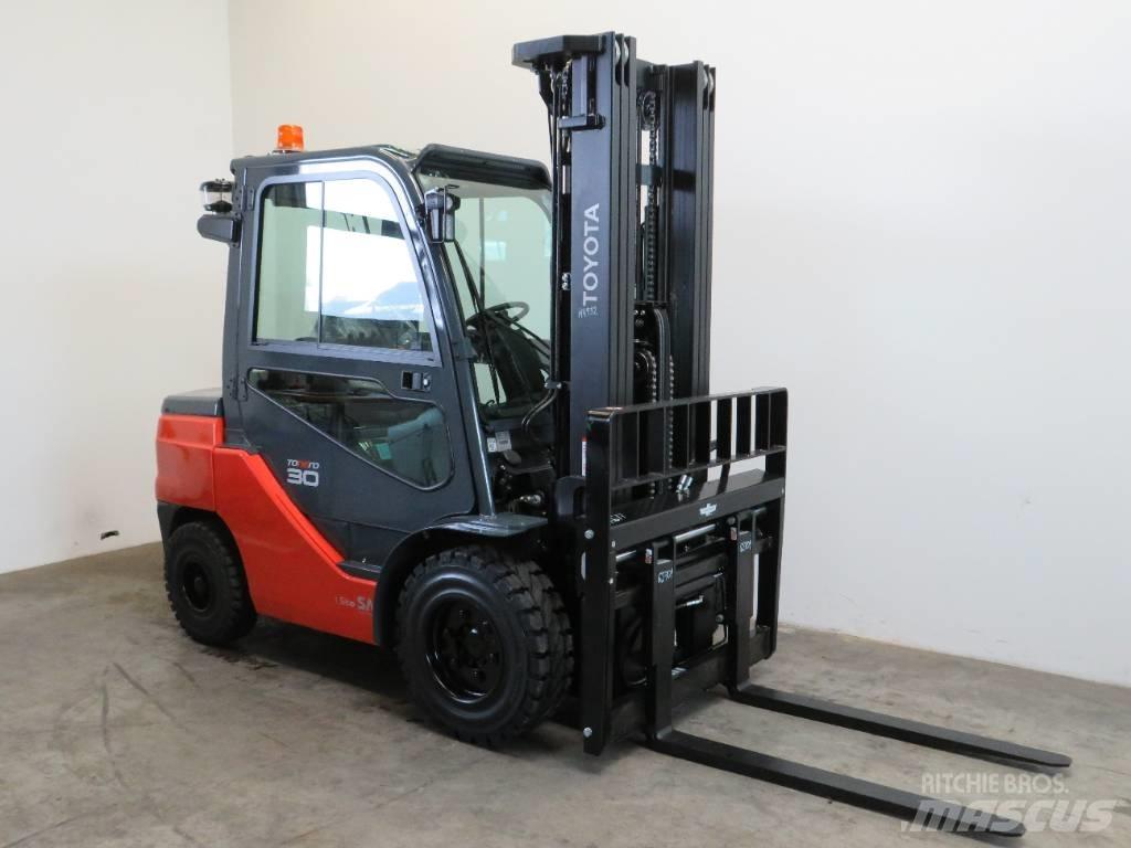 Toyota 52-8 FDF 30 Dízel targoncák