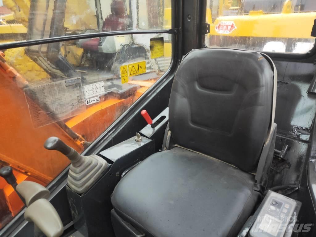 Hitachi ZX55 Mini kotrók < 7t