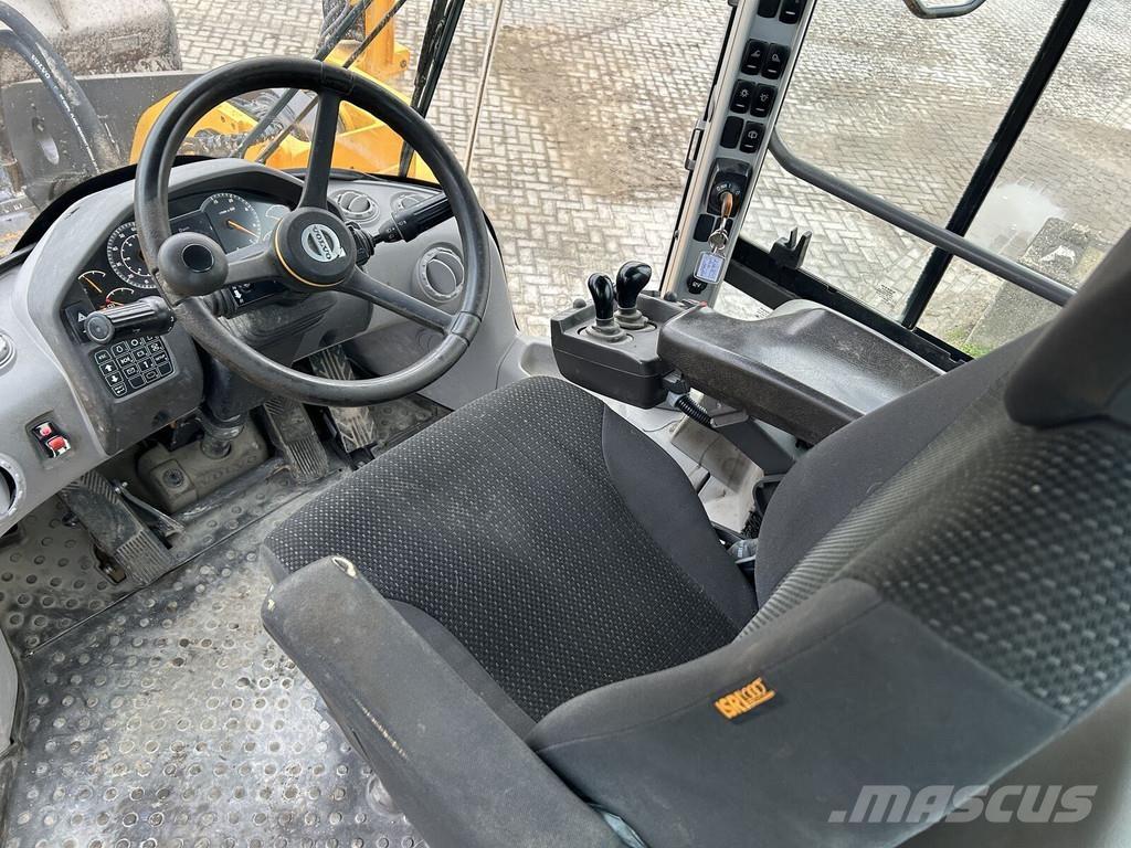 Volvo L150H Gumikerekes homlokrakodók