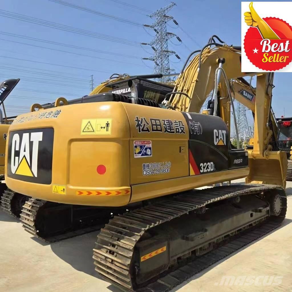 CAT 323 D L Lánctalpas kotrók