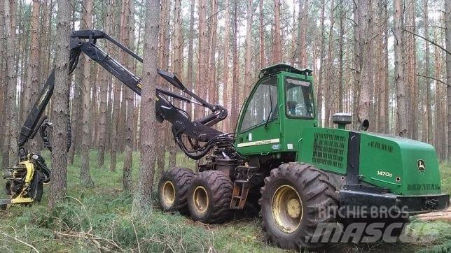 John Deere 1470D Betakarítók