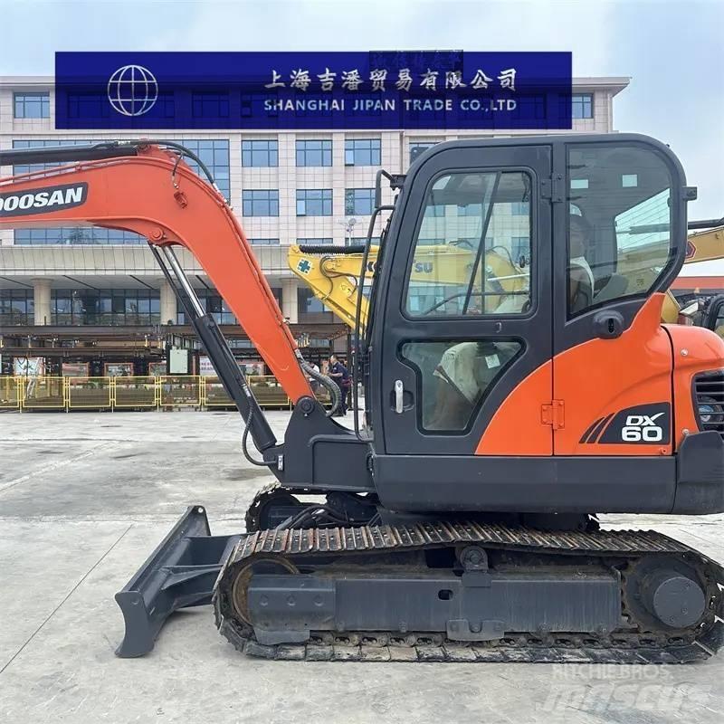 Doosan DX 60 Mini kotrók < 7t