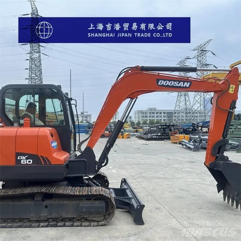 Doosan DX 60 Mini kotrók < 7t