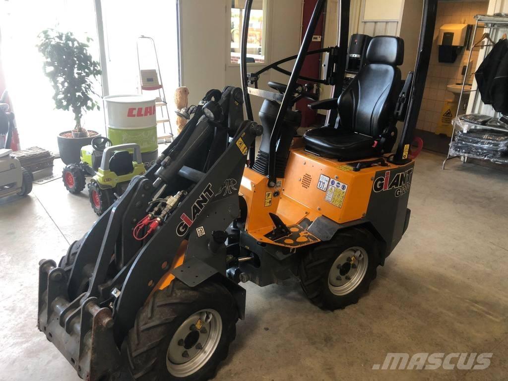 GiANT G 1200 Univerzális rakodók