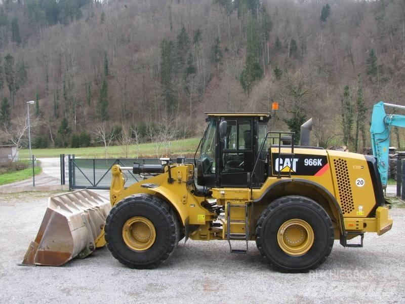 CAT 966K Top stanje Gumikerekes homlokrakodók