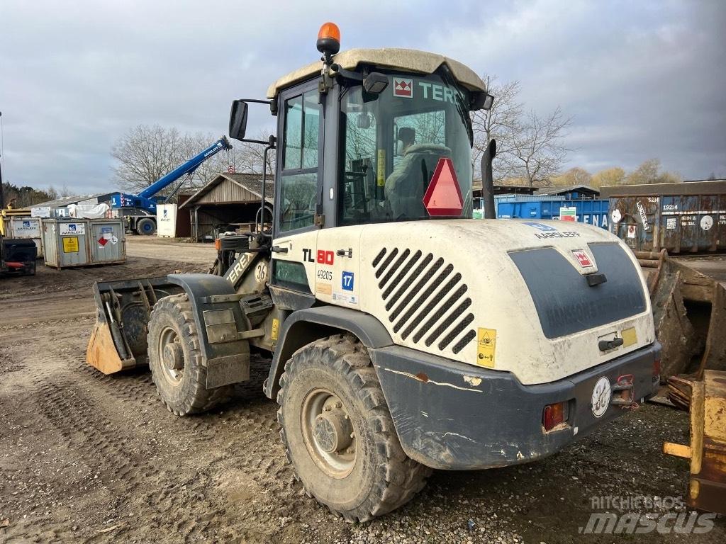 Terex TL 80 Gumikerekes homlokrakodók