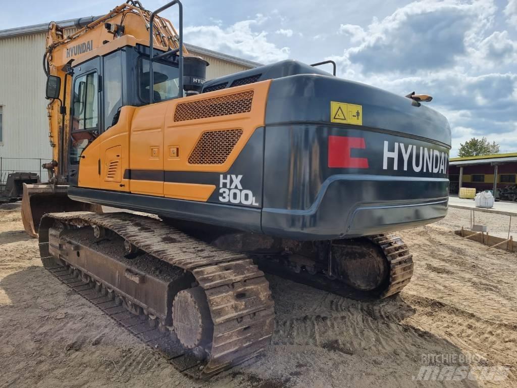 Hyundai HX 300 LC Lánctalpas kotrók