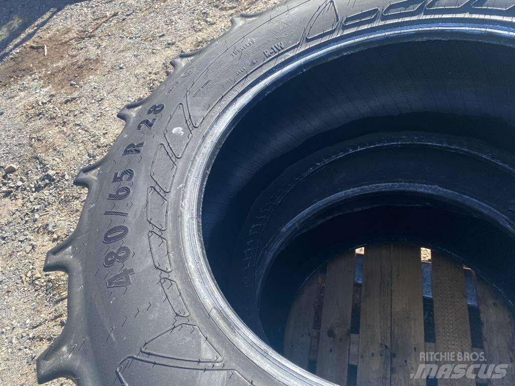 Mitas 480/65 R28 Gumiabroncsok, kerekek és felnik