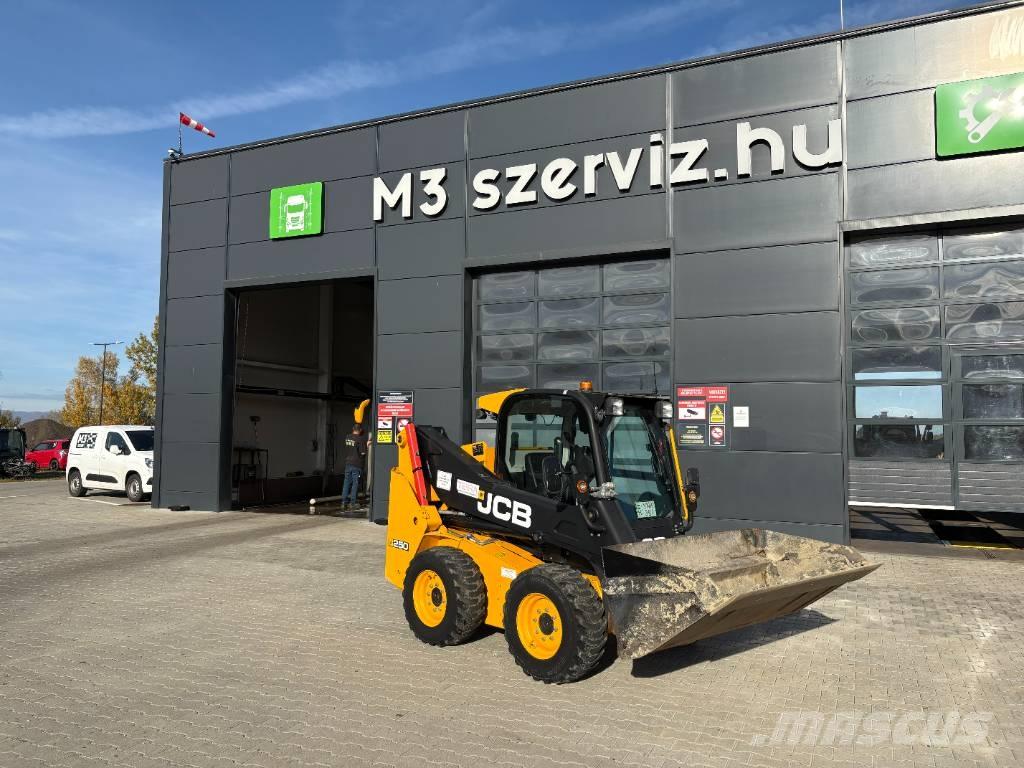 JCB 250 T4 Mini homlokrakodók