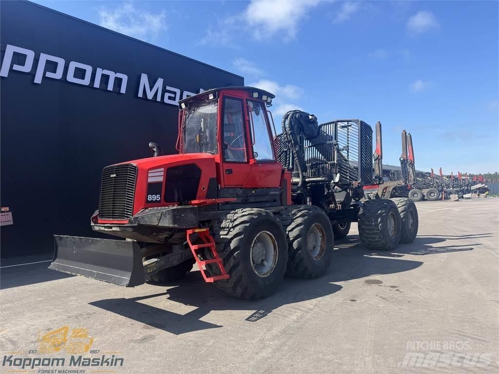 Komatsu 895 Kihordók