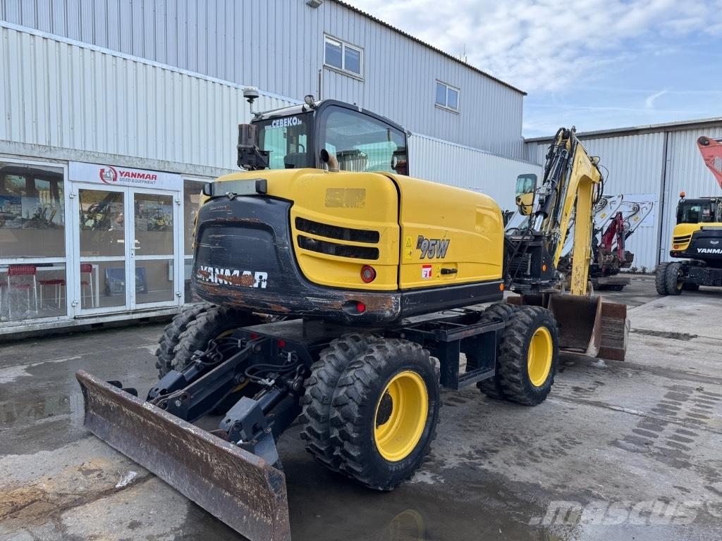 Yanmar B95W (40810) Gumikerekes kotrók