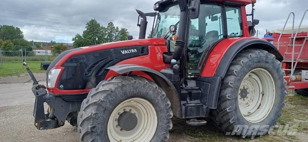 Valtra T 203 Traktorok