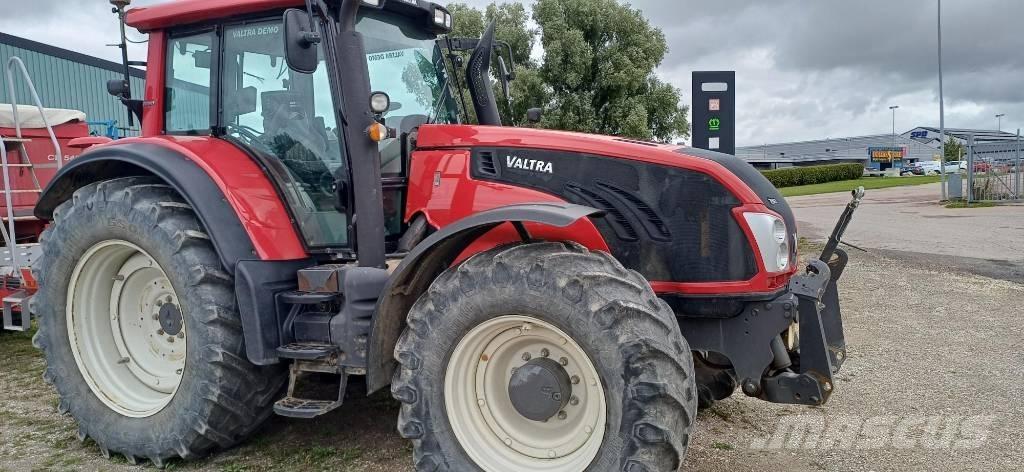 Valtra T 203 Traktorok
