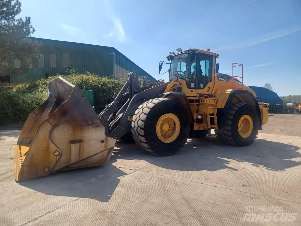 Volvo L 220 H Gumikerekes homlokrakodók