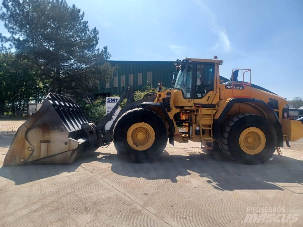 Volvo L 220 H Gumikerekes homlokrakodók
