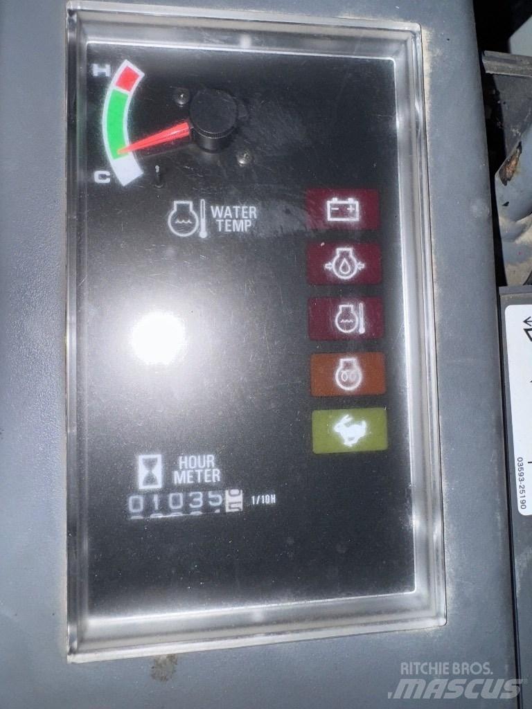 Takeuchi TB 219 Mini kotrók < 7t