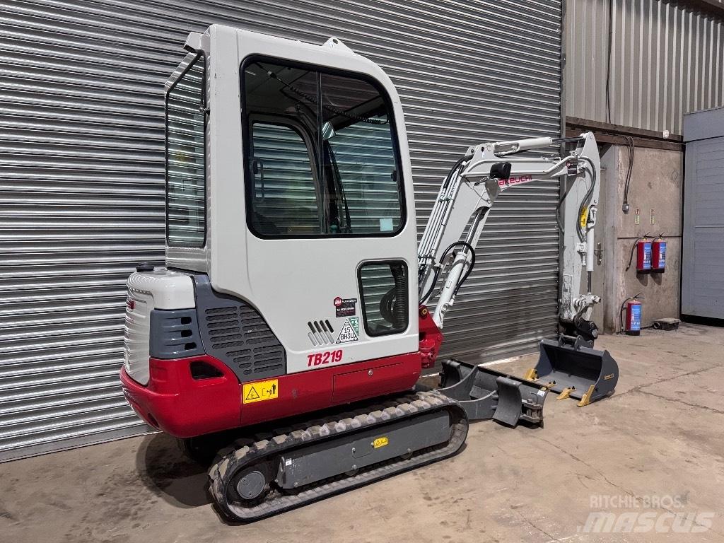 Takeuchi TB 219 Mini kotrók < 7t