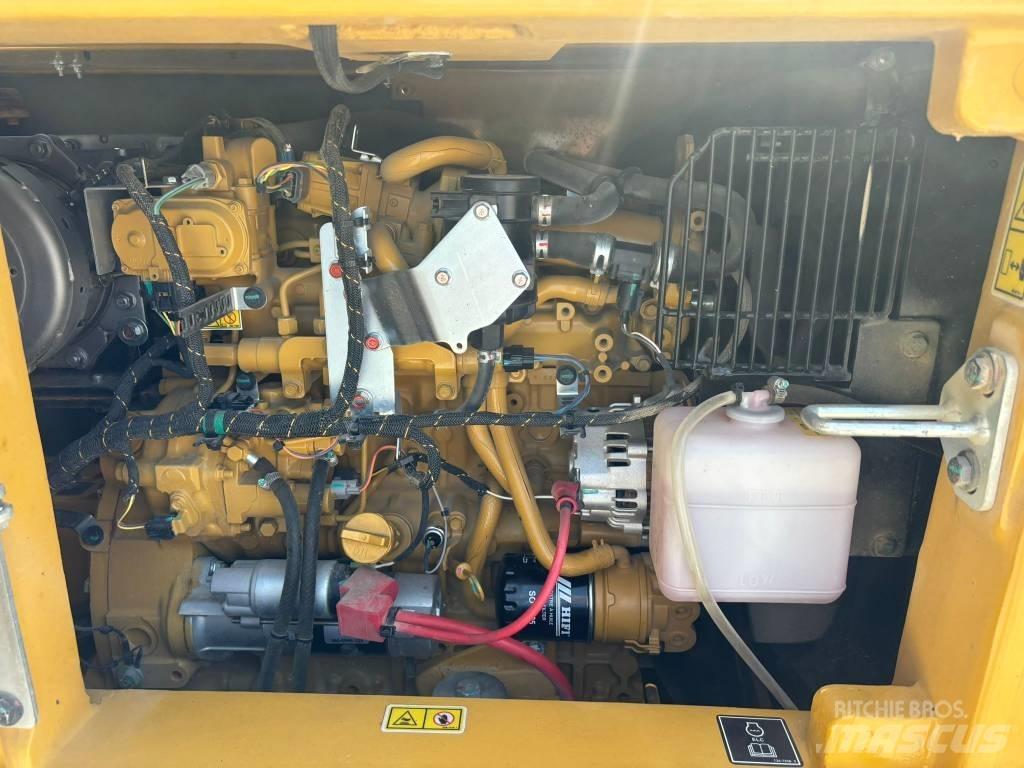 CAT 308 Közepes (midi) kotrók 7 t - 12 t