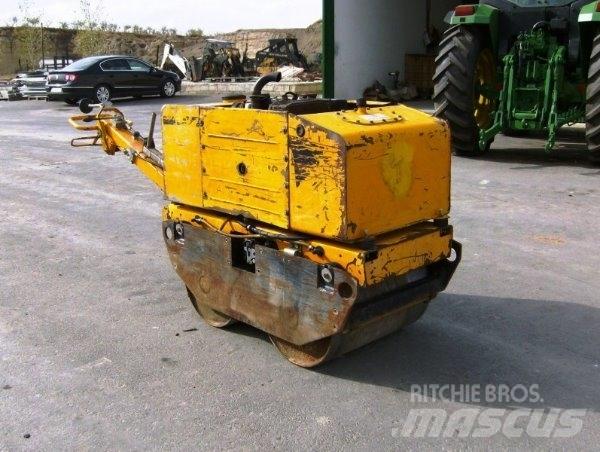 JCB VDM62 Vontatott vibrátoros hengerek