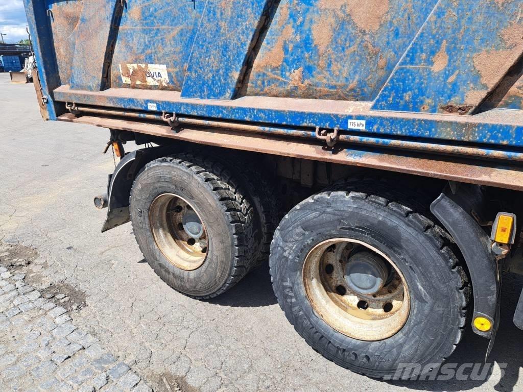 Tatra T 815-2 6x6 Billenő teherautók