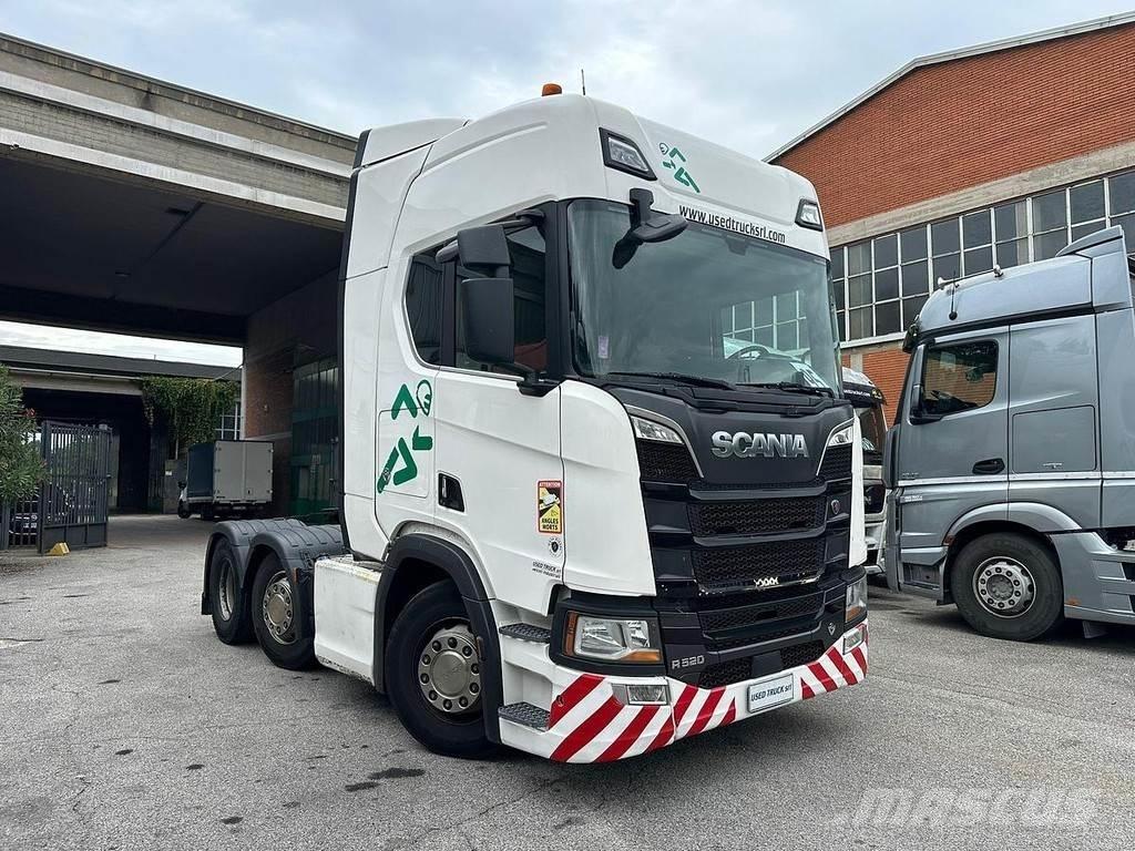 Scania R 520 Nyergesvontatók