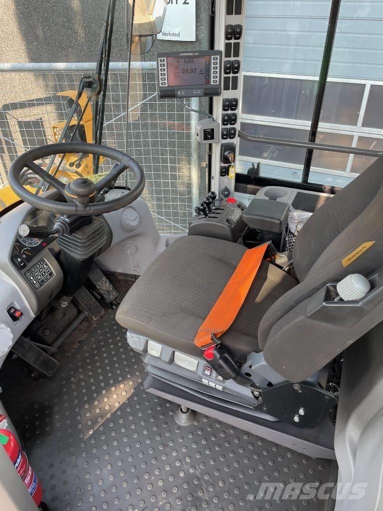 Volvo L90H Long boom Gumikerekes homlokrakodók