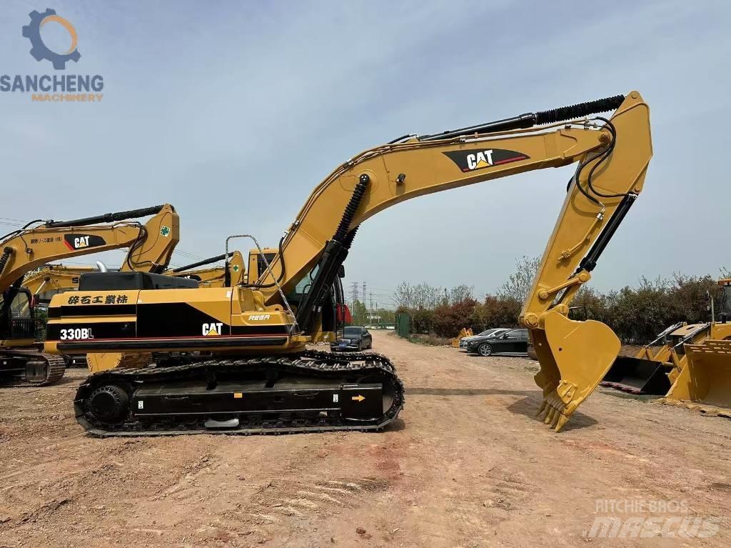CAT 330 B L Lánctalpas kotrók