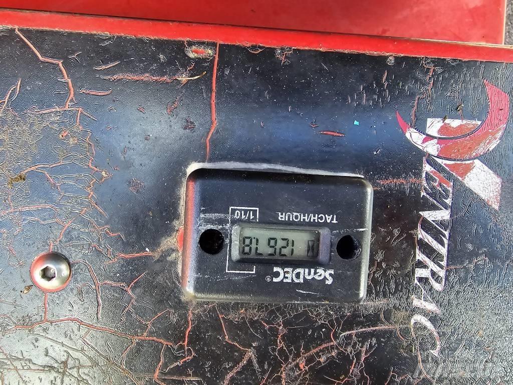 Ventrac 3200 Ráülős fűnyírók
