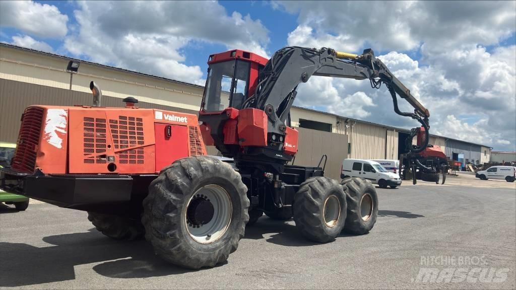 Valmet 941 Betakarítók