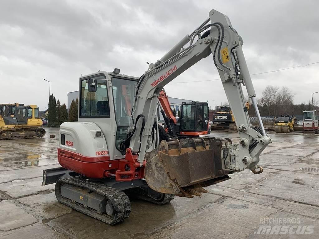 Takeuchi TB230 V3 Mini kotrók < 7t