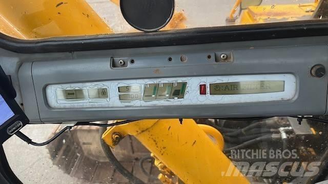 JCB JS 200 Lánctalpas kotrók