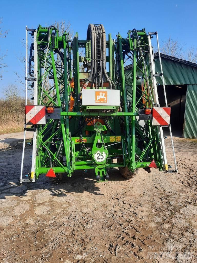 Amazone UG 3000 Nova Vontatott trágyaszórók