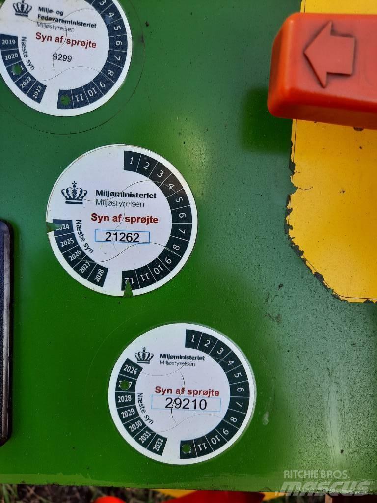 Amazone UG 3000 Nova Vontatott trágyaszórók