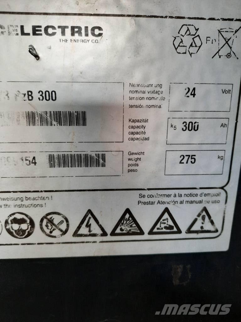 UniCarriers 200PMR Vezetőállásos alacsony emelőkocsi