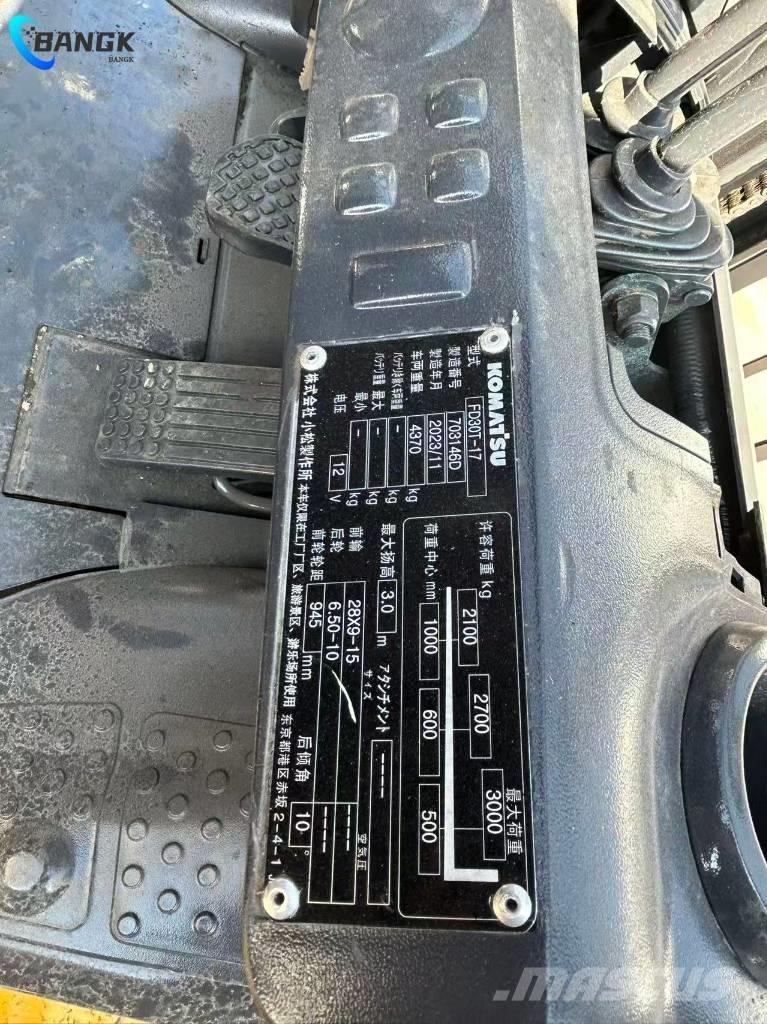 Komatsu FD 30 T-17 Dízel targoncák